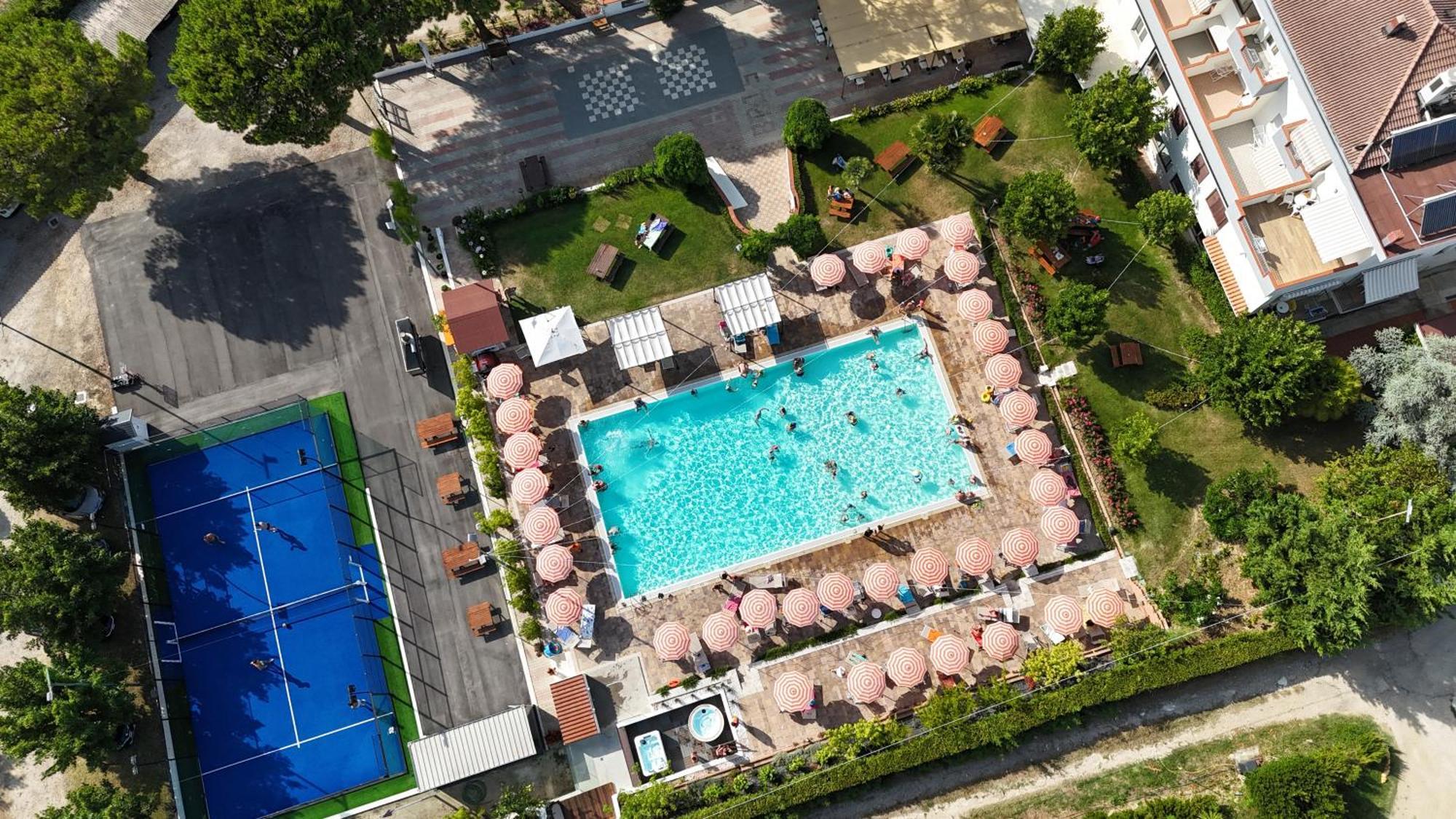 Pineto Resort Экстерьер фото